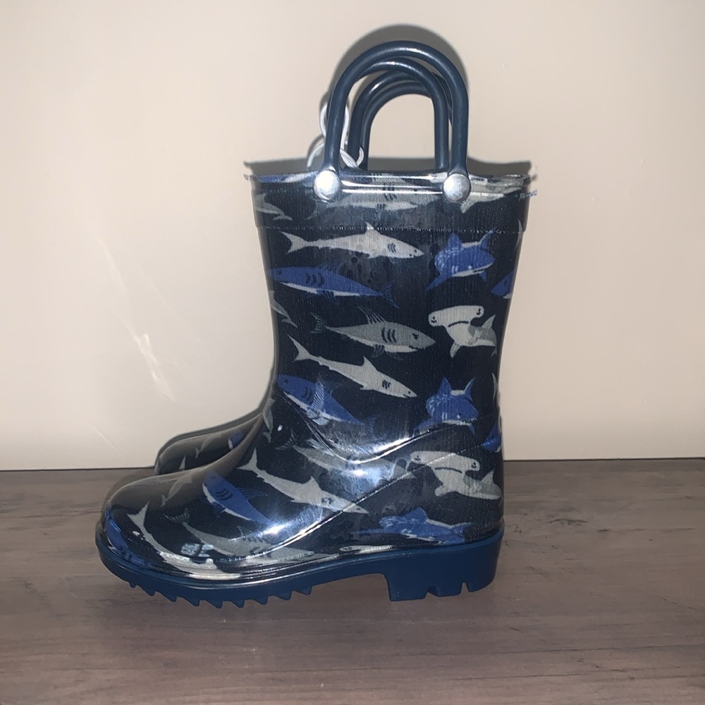 NWT Capelli‎ New York Shark print blue colored rain boots size 6C - Picture 3 of 8